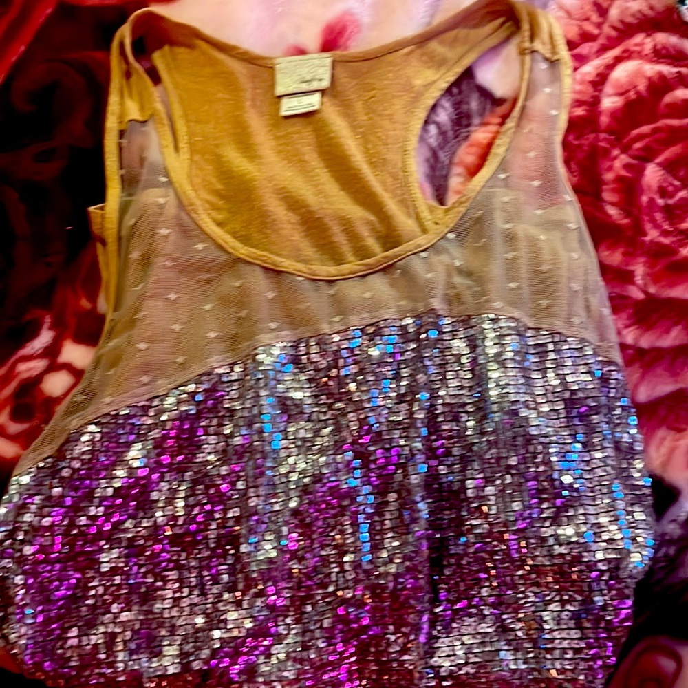 Tank! Pretty! In good condition💖⭐️💖💖
